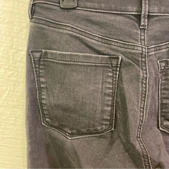 Ann Taylor Faded Black Wash Curvy Super Skinny Jeans Size 28 Size 6 - Picture 4 of 9